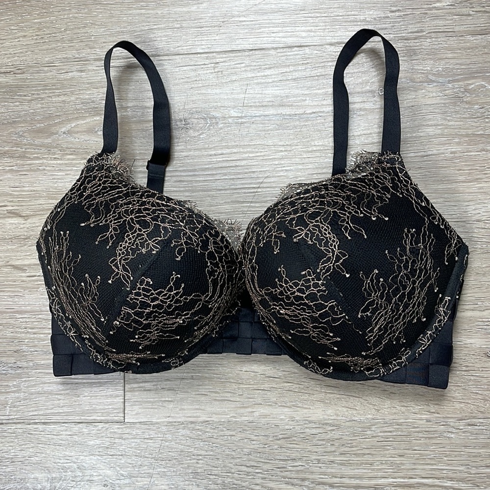Victoria’s Secret Very Sexy push-up/Pigeonnant Lace Bra Size 34D - Picture 6 of 6